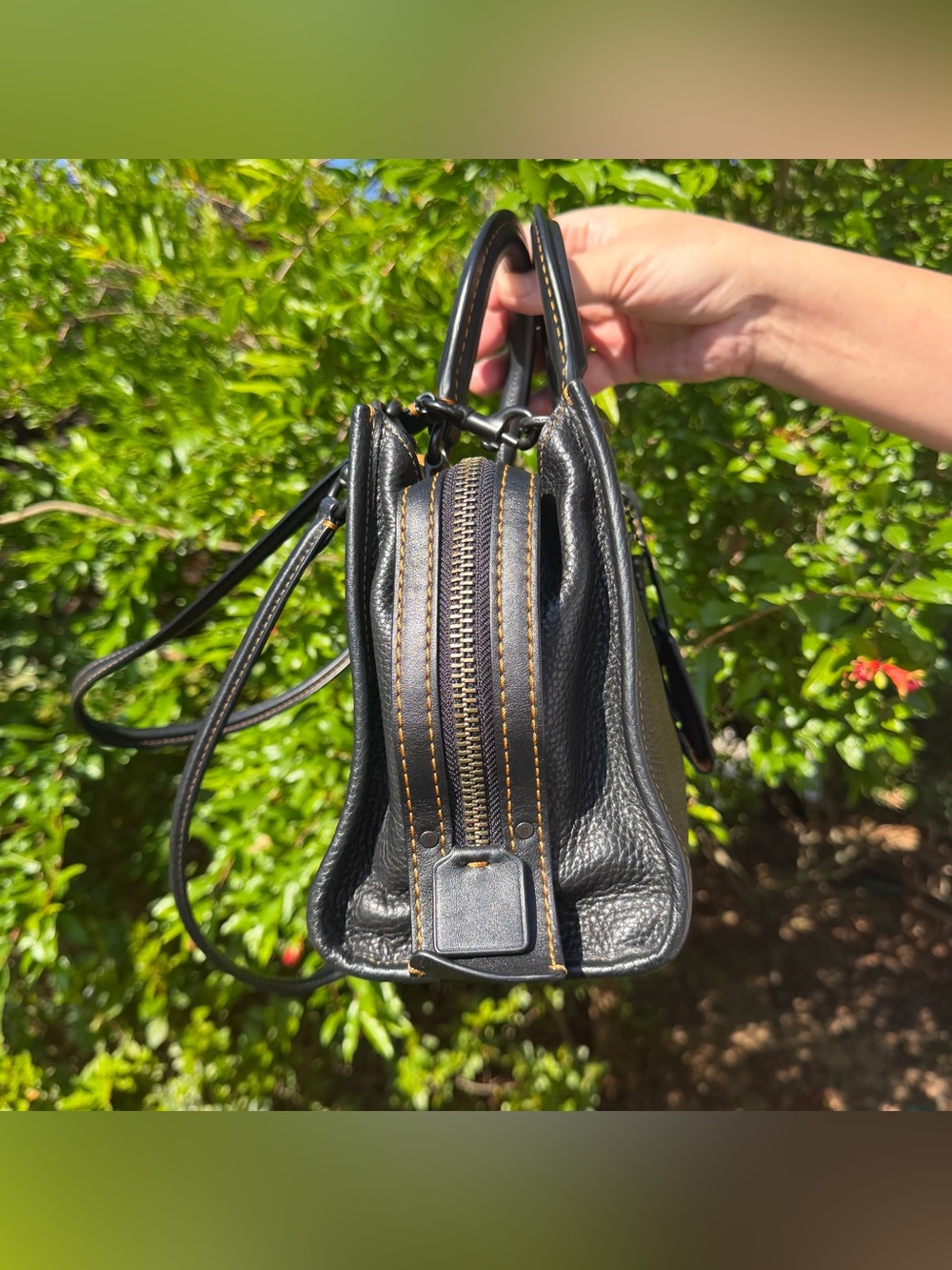 EUC Coach 1941 Black Leather Rogue Bag 25 54536 - Picture 7 of 12
